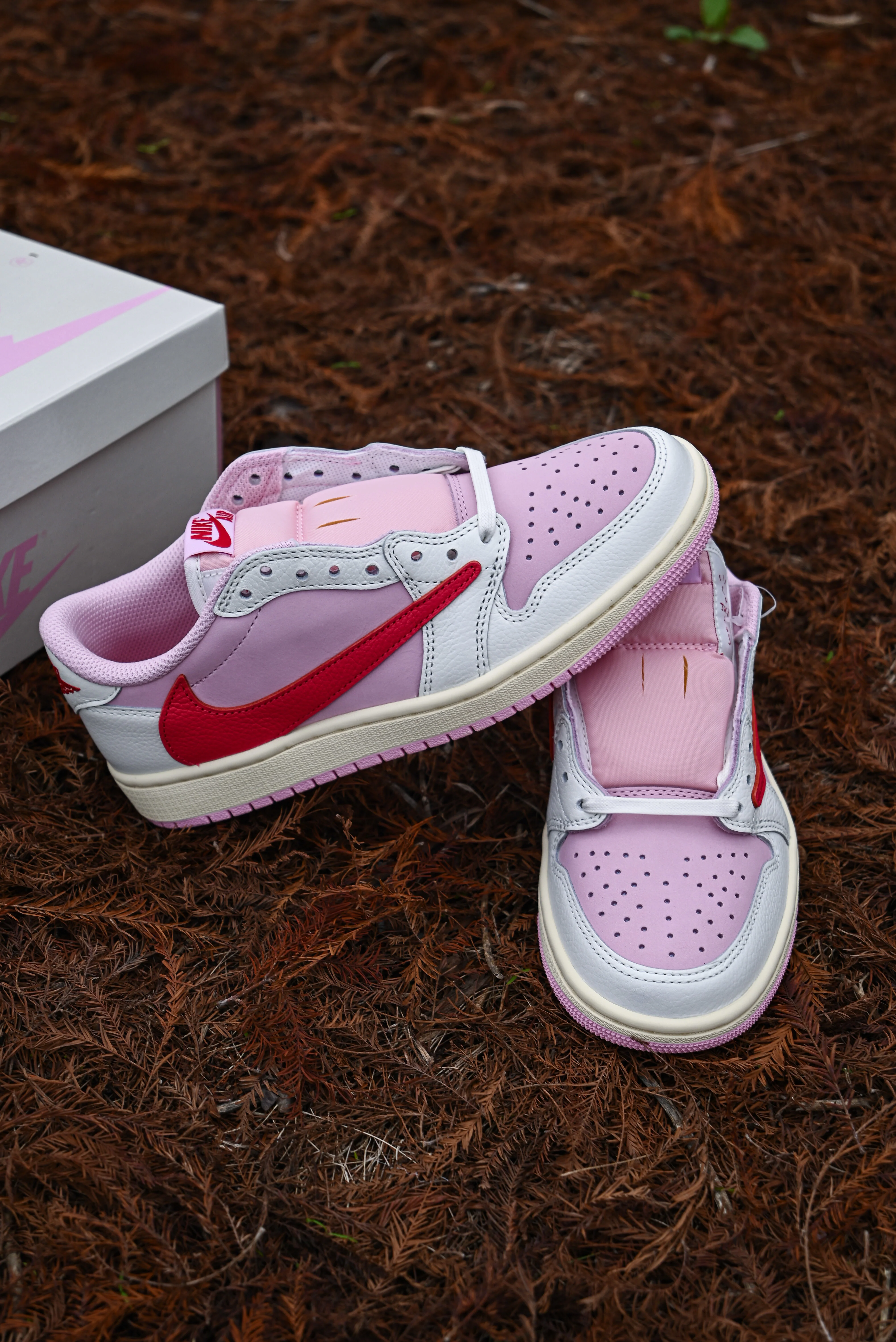 Travis Scott Air Jordan 1 Low OG SP Sail Shy Pink - Image 2