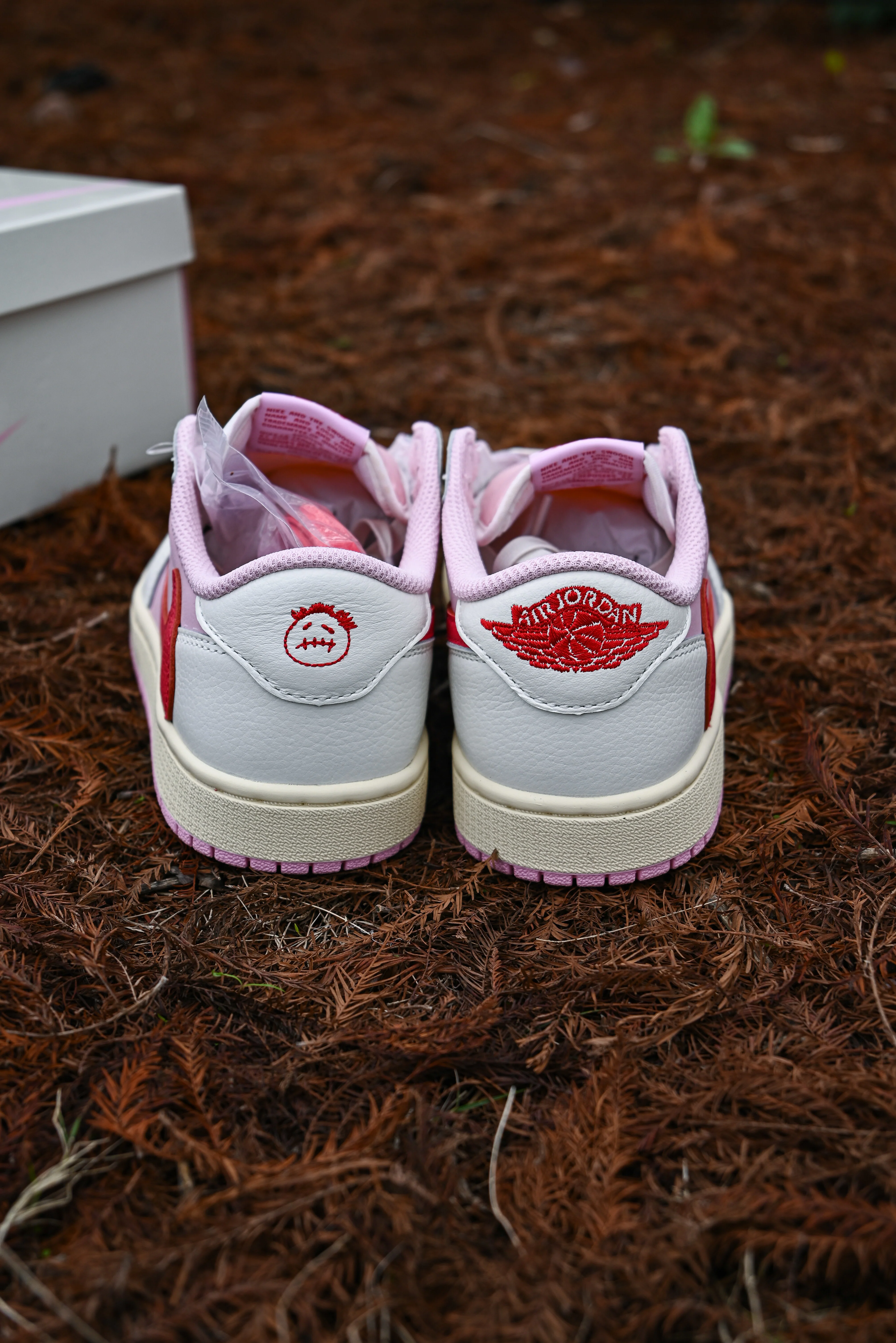 Travis Scott Air Jordan 1 Low OG SP Sail Shy Pink - Image 5