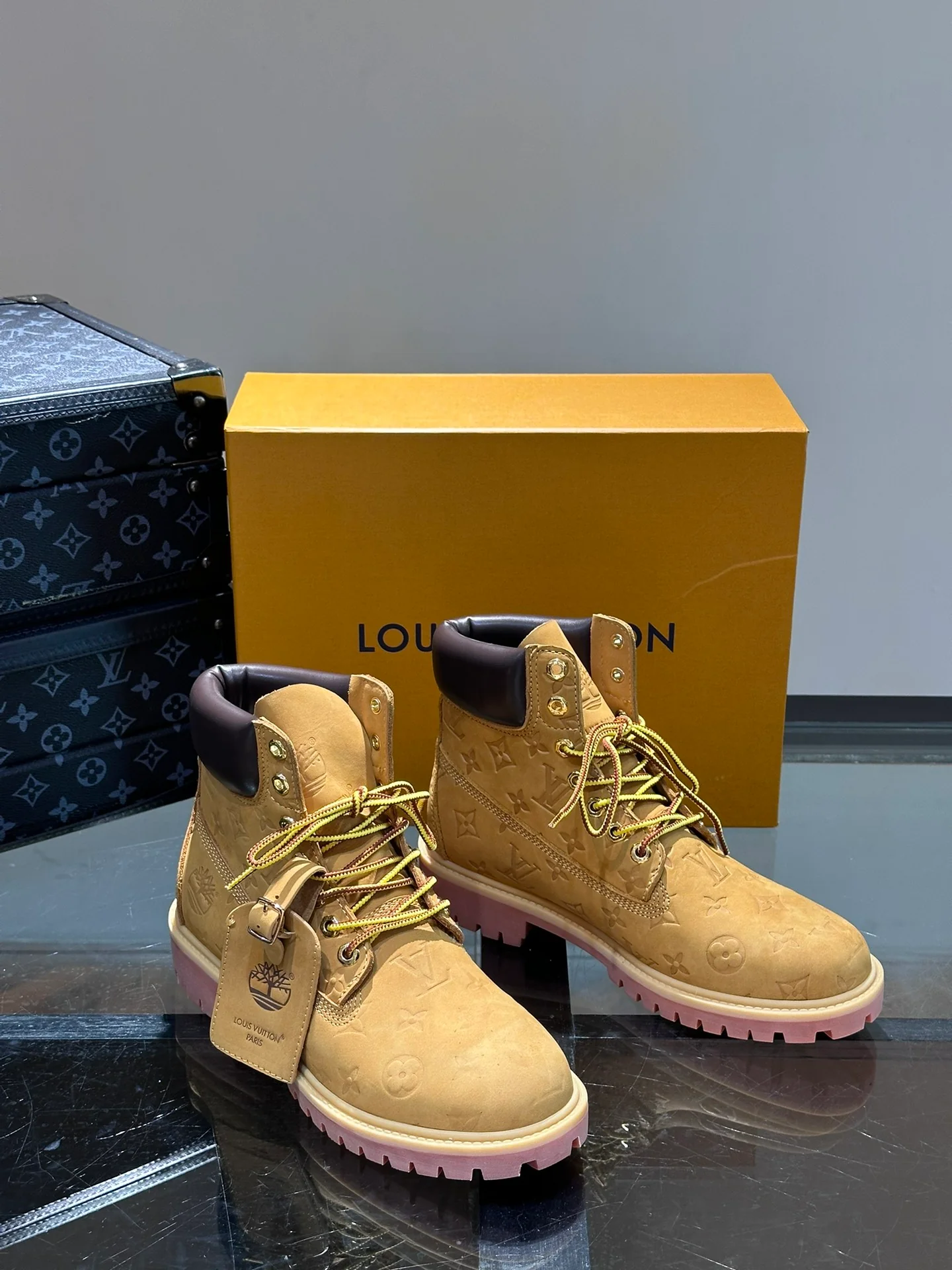 Timberland Louis Vuitton Calidad 1:1 - Image 5