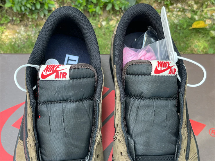 Travis Scott x Air Jordan 1 Low OG "Velvet Brown" - Image 6
